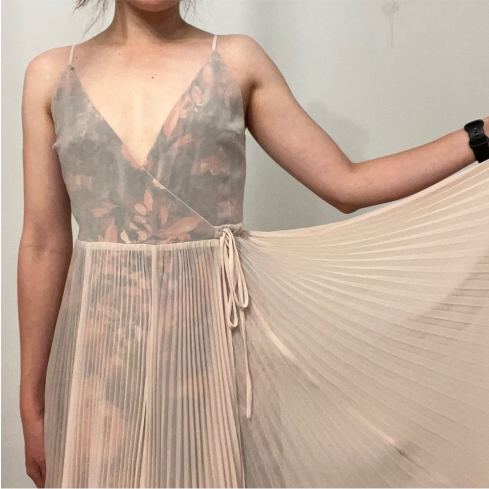 Aritzia Wilfred Beaune Pleated Midi Dress Lilac Lavender Purple Size small
